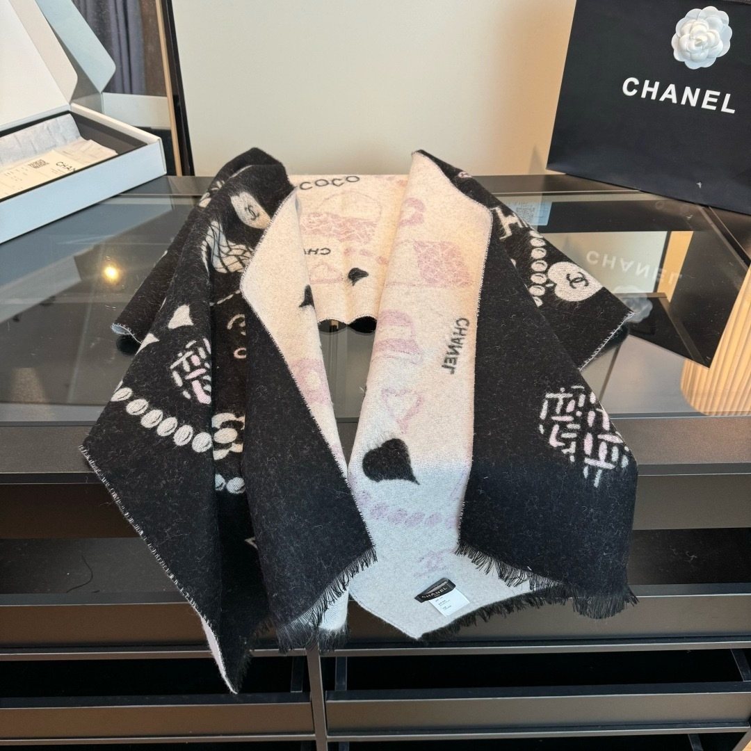 Chanel Black Pearl Motif Scarf product image 6, provided for visual reference and product detail review