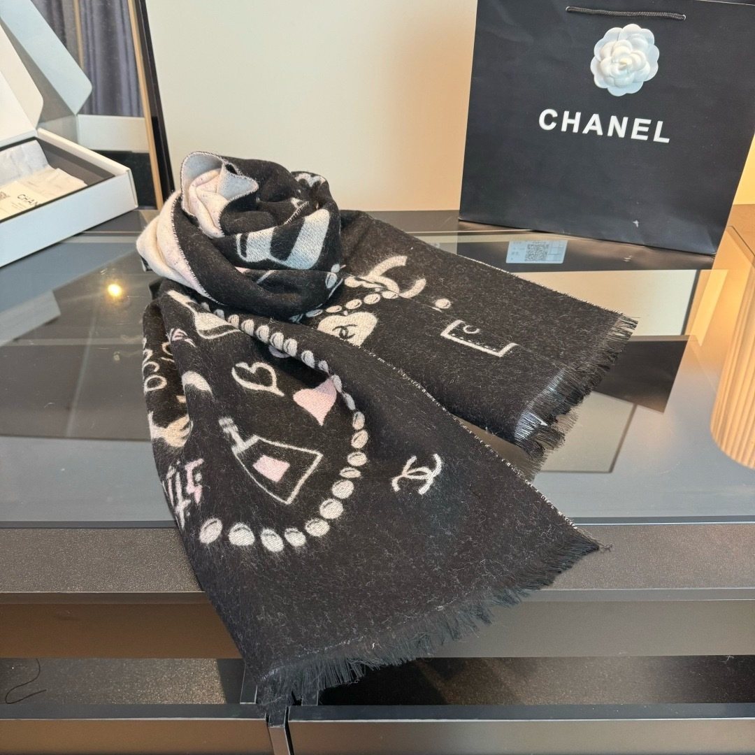 Chanel Black Pearl Motif Scarf product image 7, provided for visual reference and product detail review