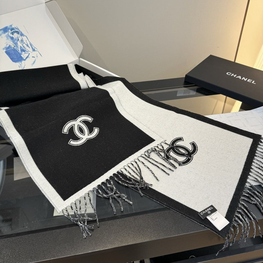 Chanel Contrast-Border Two-Tone Fringed Scarf product image 5, provided for visual reference and product detail review