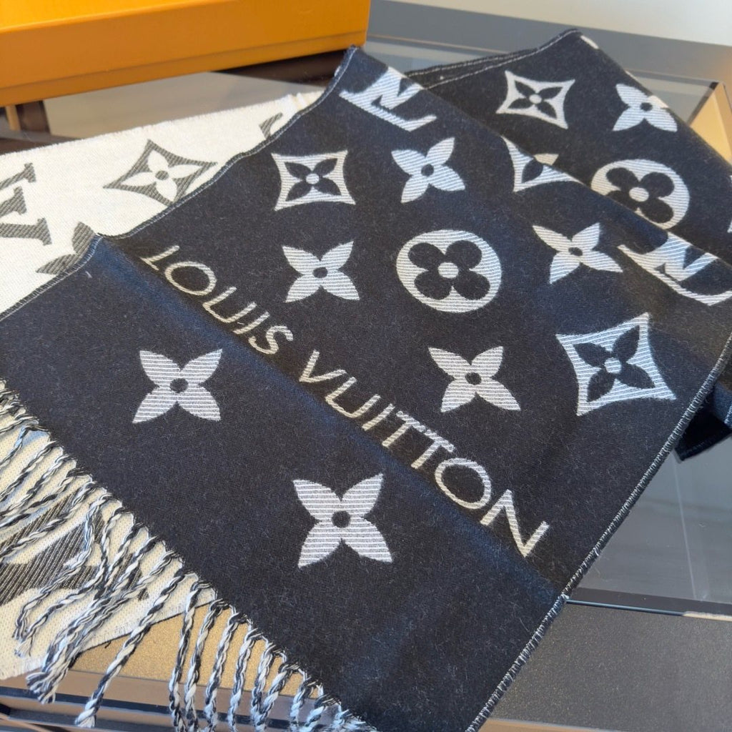 Louis Vuitton Reversible Wool Monogram Scarf - 180 x 30 cm product image 8, provided for visual reference and product detail