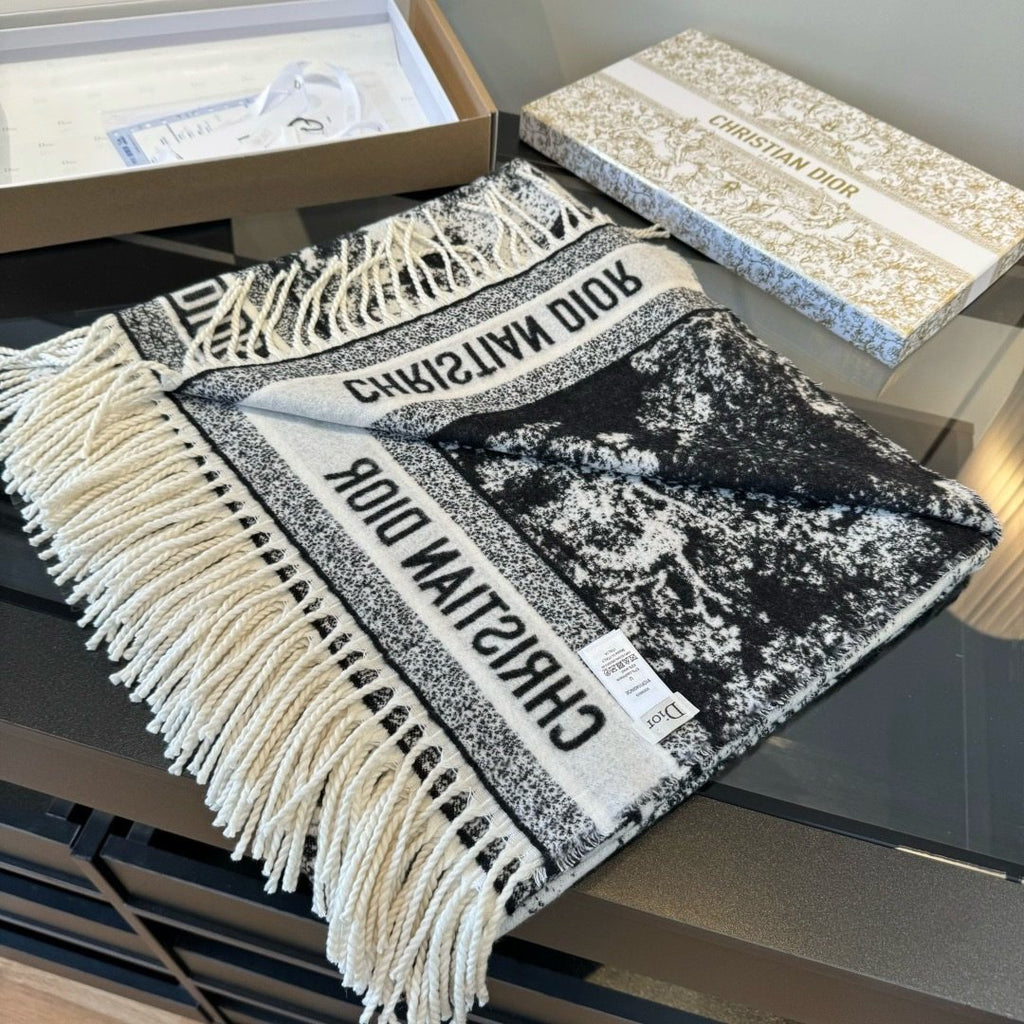 Dior Animal Jacquard Fringed Scarf product image 4, provided for visual reference and product detail review