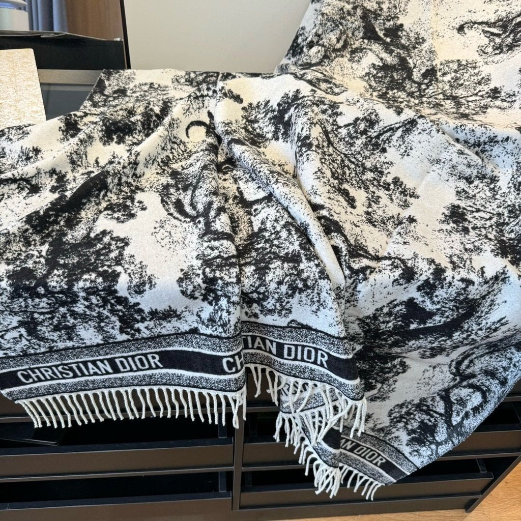 Dior Animal Jacquard Fringed Scarf product image 10, provided for visual reference and product detail review