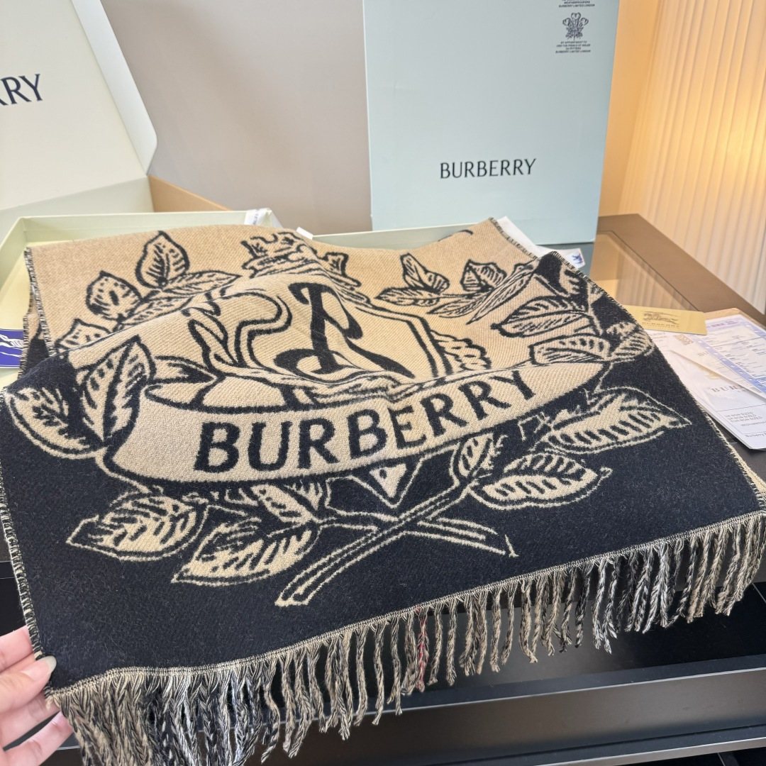 Burberry Equestrian Motif Fringed Scarf product image 4, provided for visual reference and product detail review