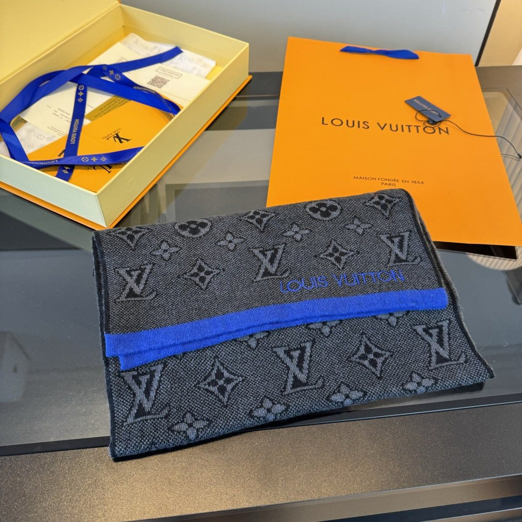 Louis Vuitton Gray Knit Scarf with Contrast Trim product image 10, provided for visual reference and product detail review