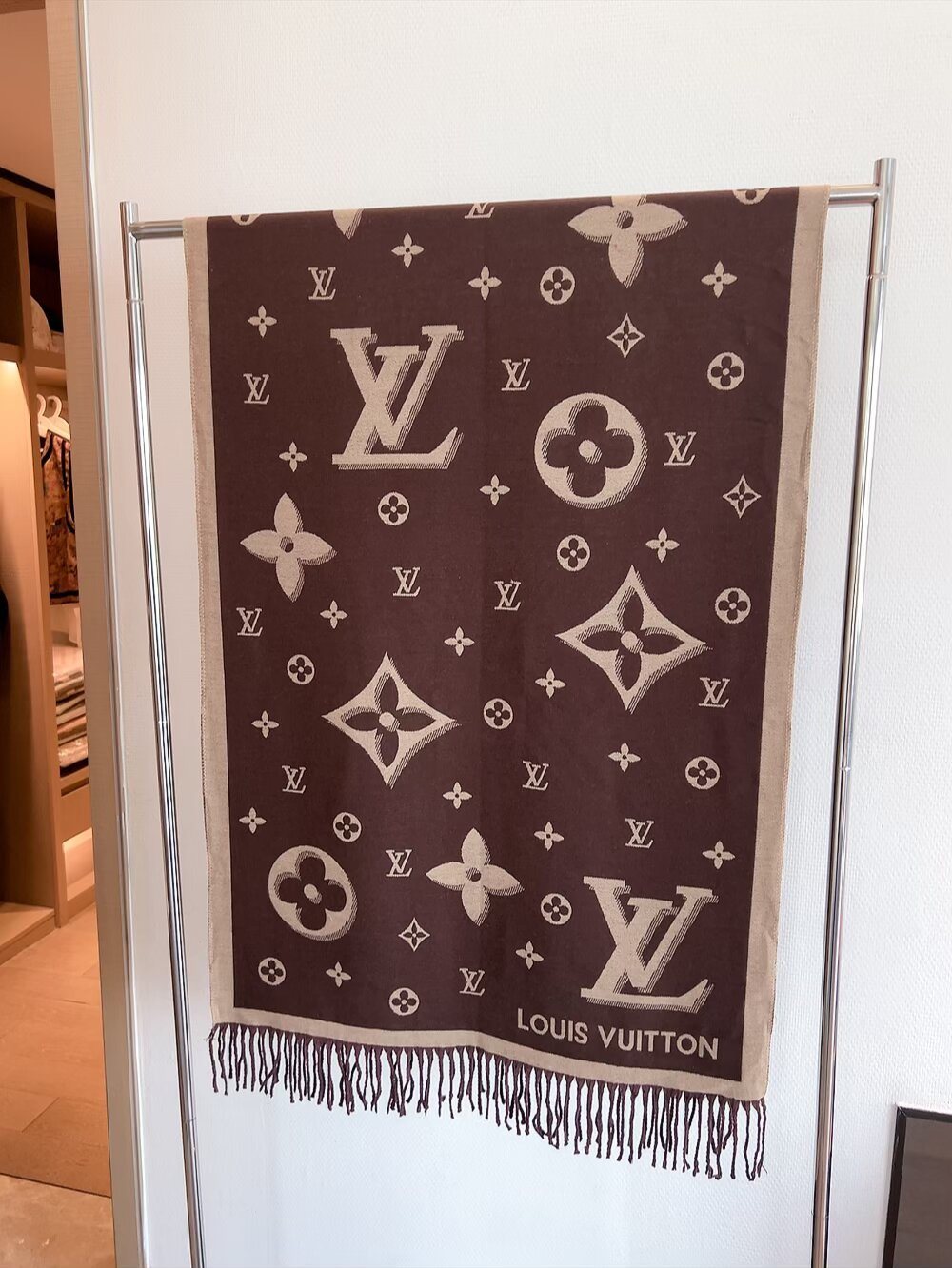 Louis Vuitton Contrast-Letter Monogram Fringed Scarf product image 9, provided for visual reference and product detail review