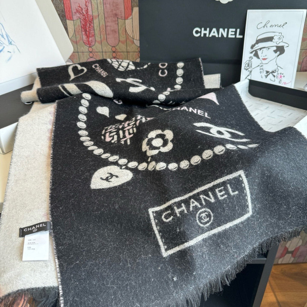 Chanel Pearl Motif Fringe Scarf product image 6, provided for visual reference and product detail review