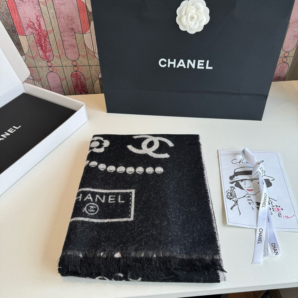 Chanel Pearl Motif Fringe Scarf product image 2, provided for visual reference and product detail review