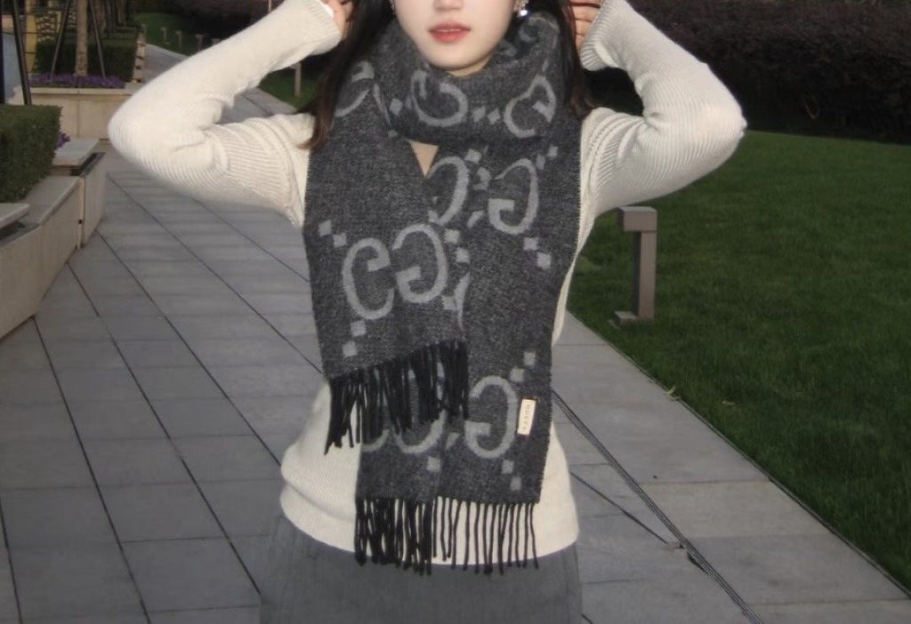 Gucci Fringed Interlocking Motif Scarf product image 3, provided for visual reference and product detail review