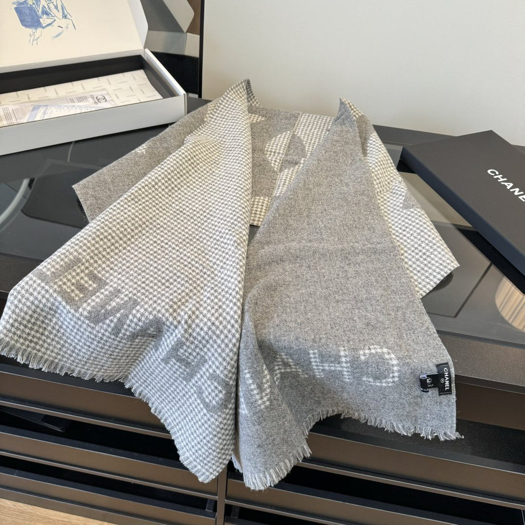 Chanel Two-Tone Houndstooth Fringe Scarf product image 1, provided for visual reference and product detail review