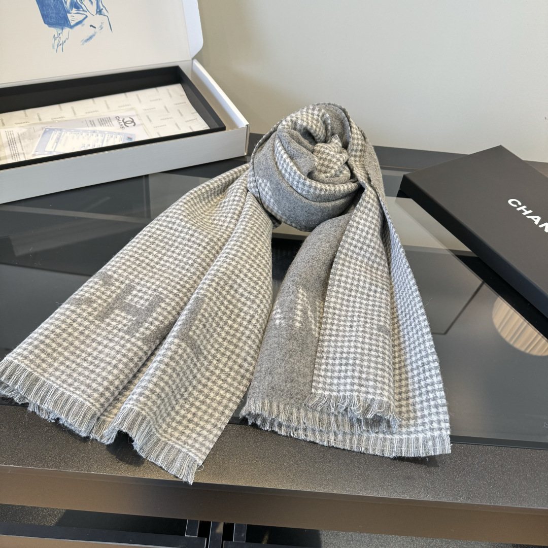 Chanel Two-Tone Houndstooth Fringe Scarf product image 2, provided for visual reference and product detail review