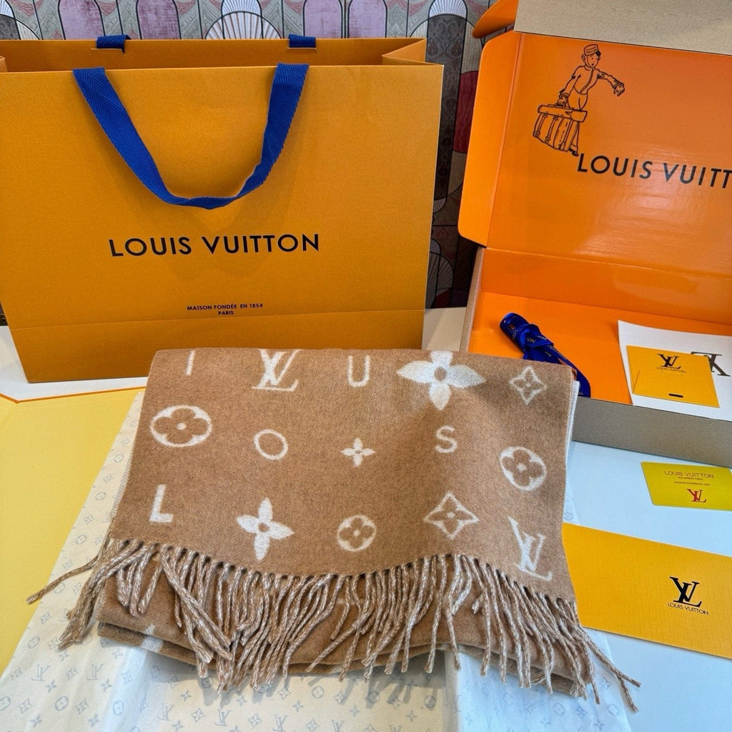 Louis Vuitton Fringed Wool Monogram Scarf product image 5, provided for visual reference and product detail review