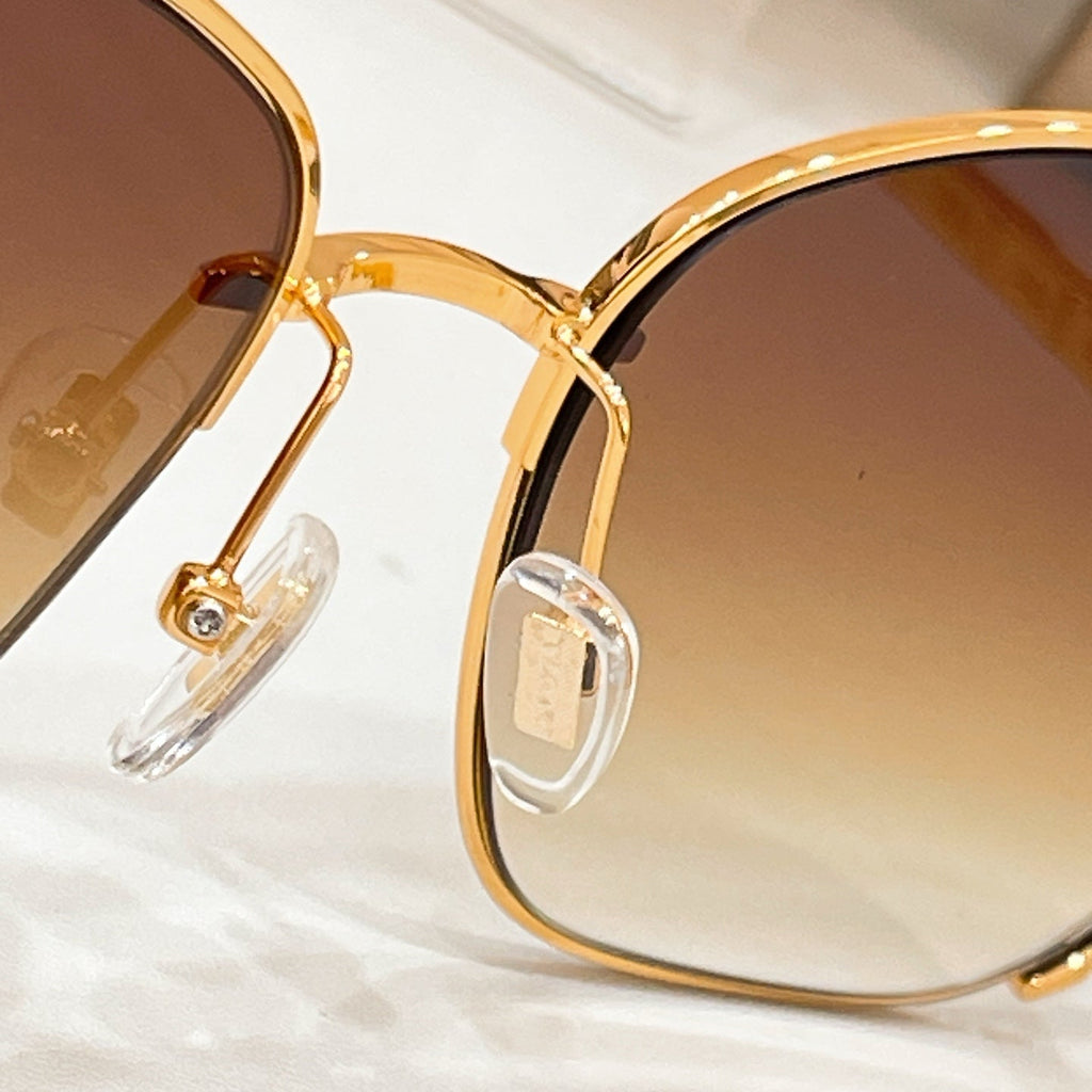 Bvlgari BV40081U Sunglasses product image 21, provided for visual reference and product detail review
