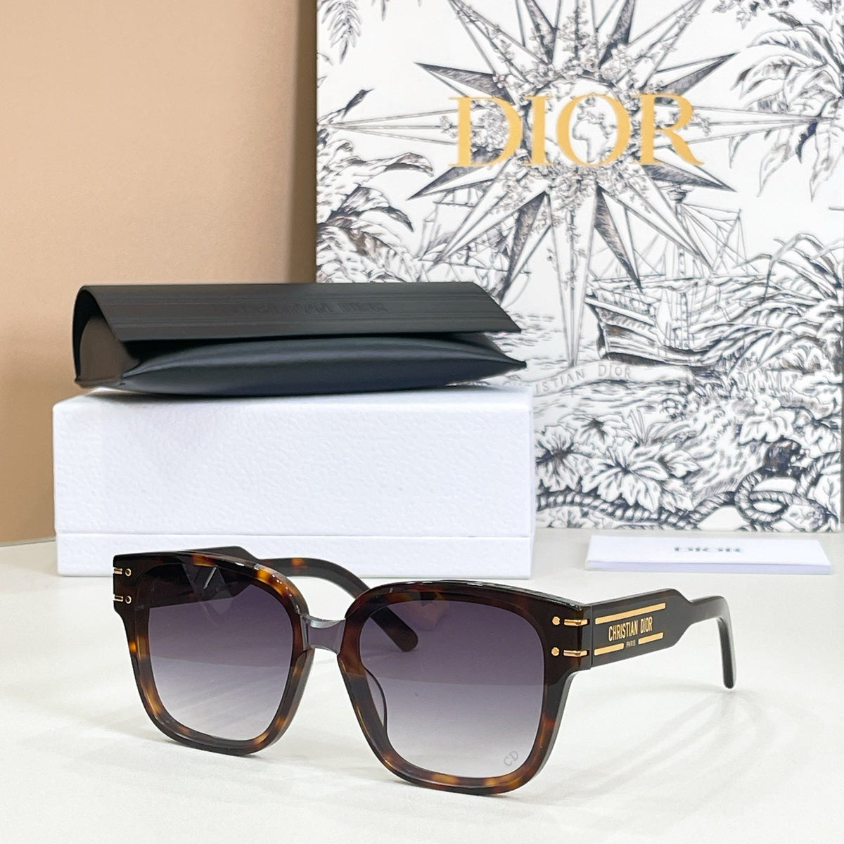 Dior DIORCAT2147M Sunglasses product image 1, provided for visual reference and product detail review