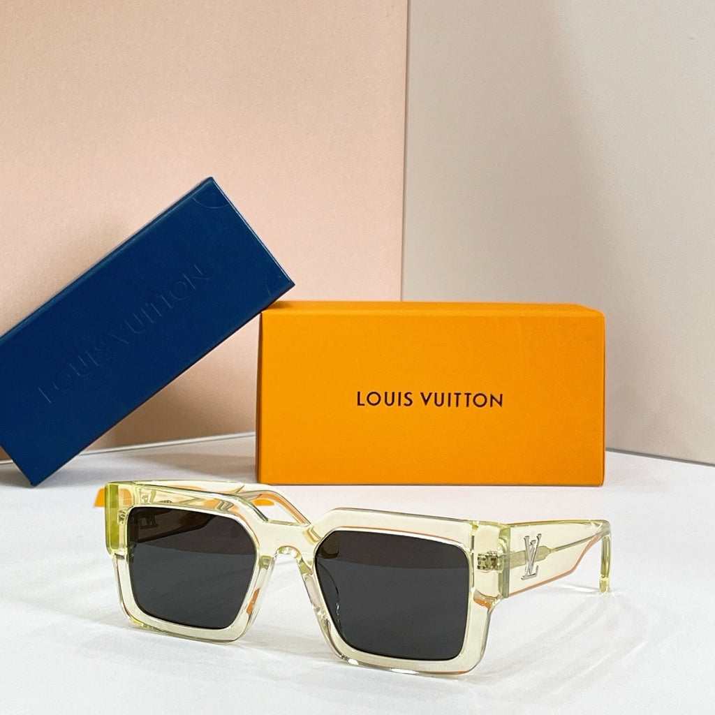Louis Vuitton Z1579E Sunglasses product image 3, provided for visual reference and product detail review