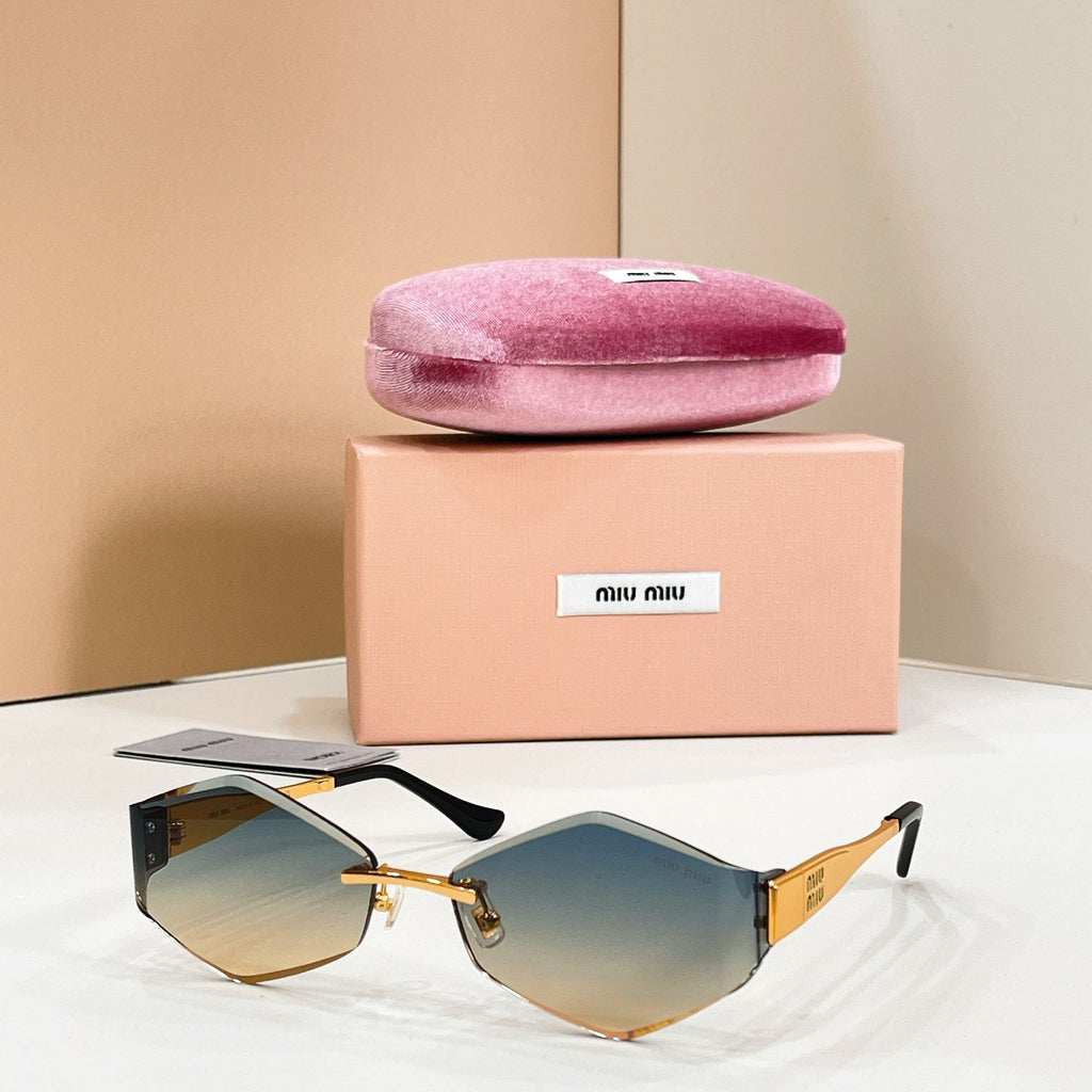 Miu Miu MU 140AV Sunglasses product image 4, provided for visual reference and product detail review