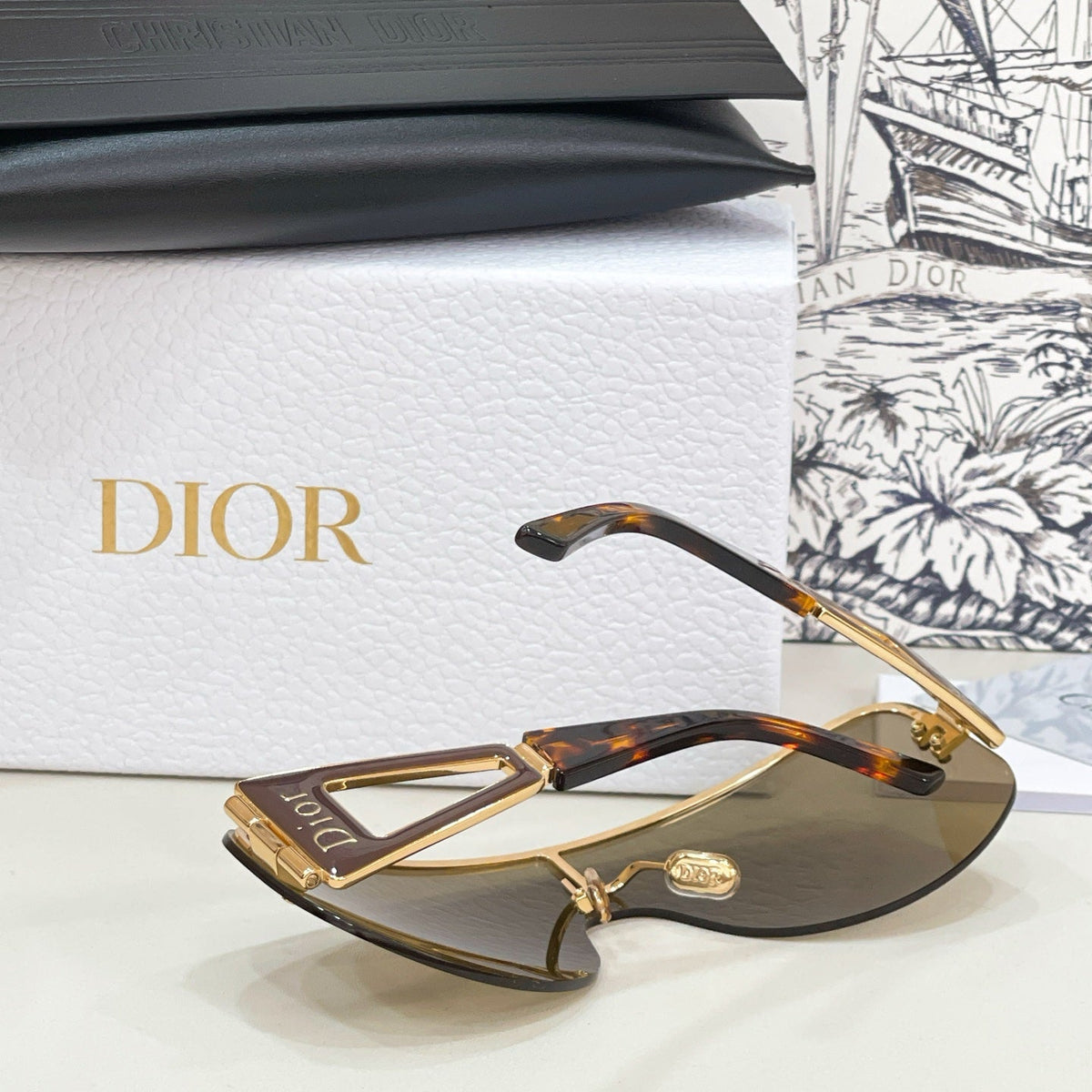 Dior Escrime Sunglasses product image 16, provided for visual reference and product detail review