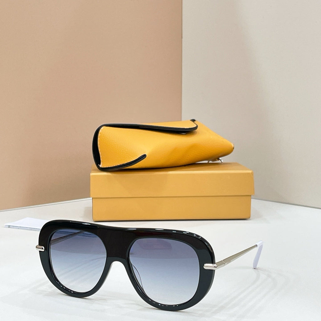 Loewe LW40186U Sunglasses product image 6, provided for visual reference and product detail review