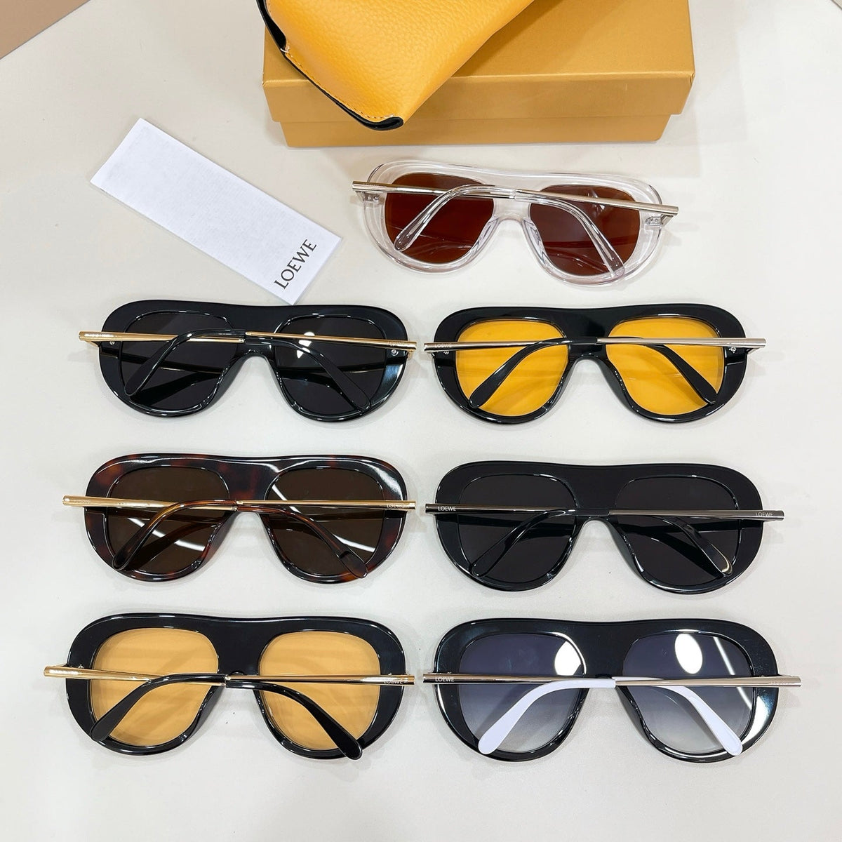 Loewe LW40186U Sunglasses product image 9, provided for visual reference and product detail review