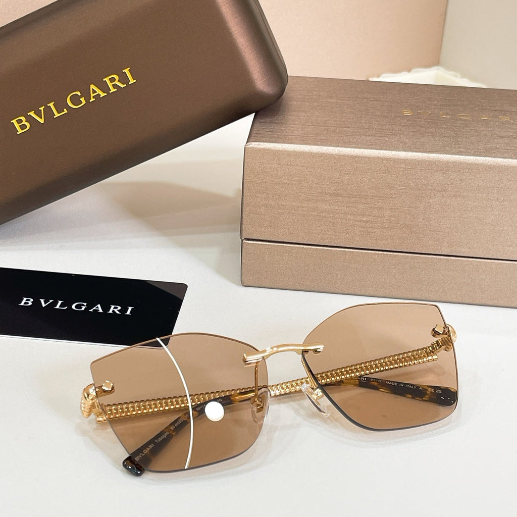 Bvlgari BV 40083U Sunglasses product image 9, provided for visual reference and product detail review