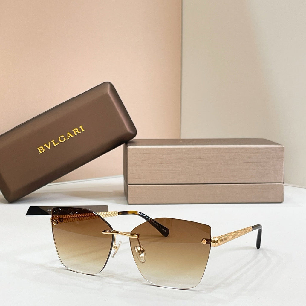 Bvlgari BV 40083U Sunglasses product image 1, provided for visual reference and product detail review