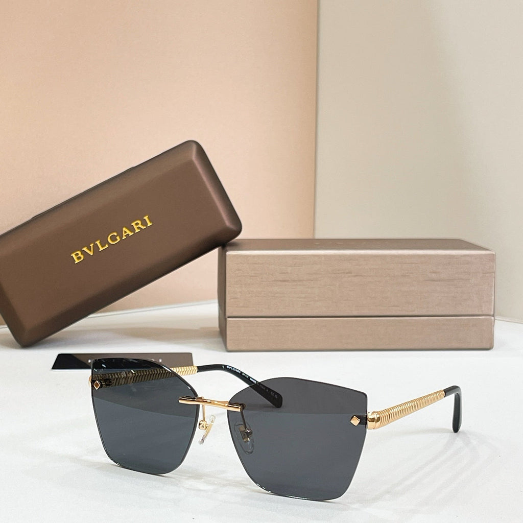 Bvlgari BV 40083U Sunglasses product image 10, provided for visual reference and product detail review