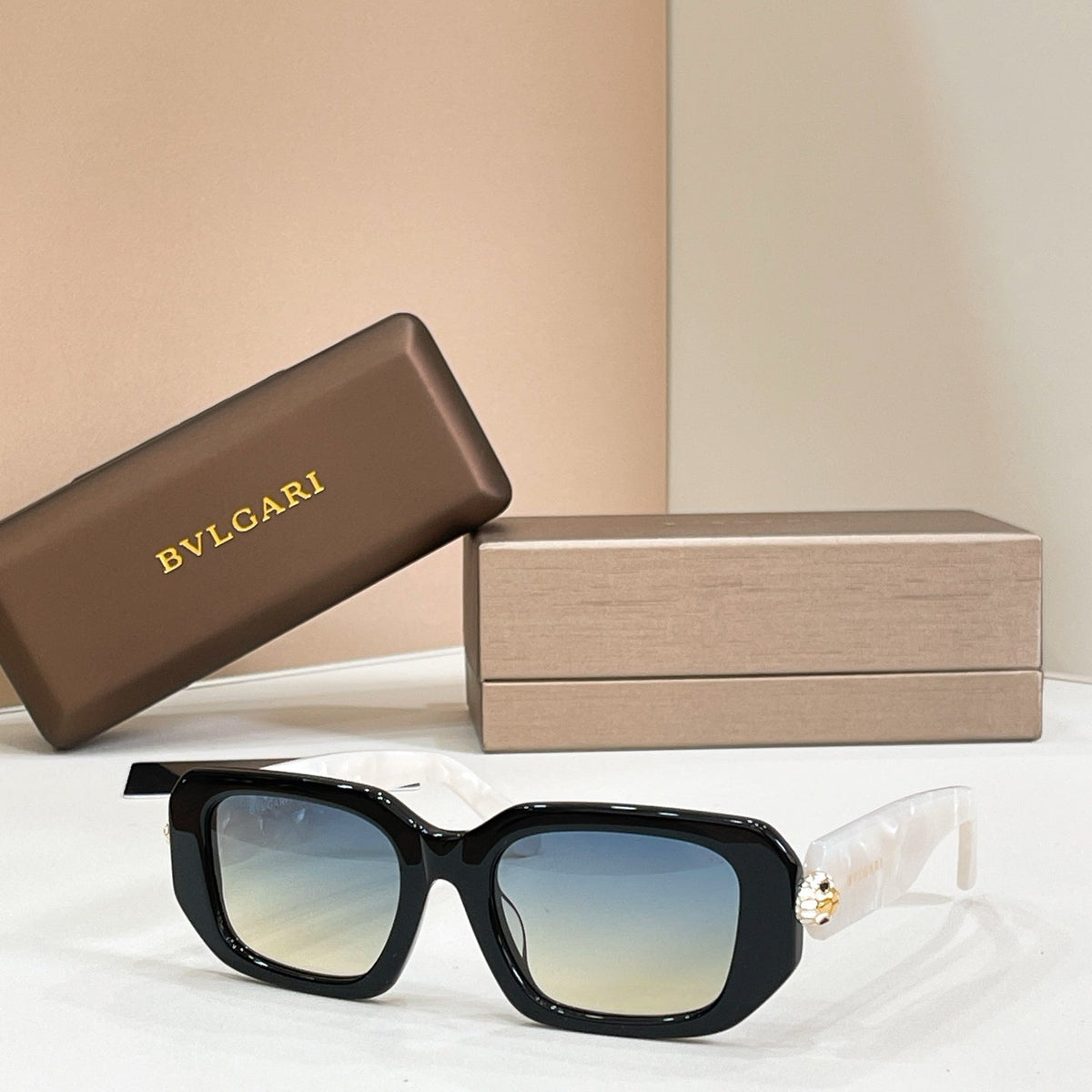 Bvlgari BV 40067I Sunglasses product image 2, provided for visual reference and product detail review