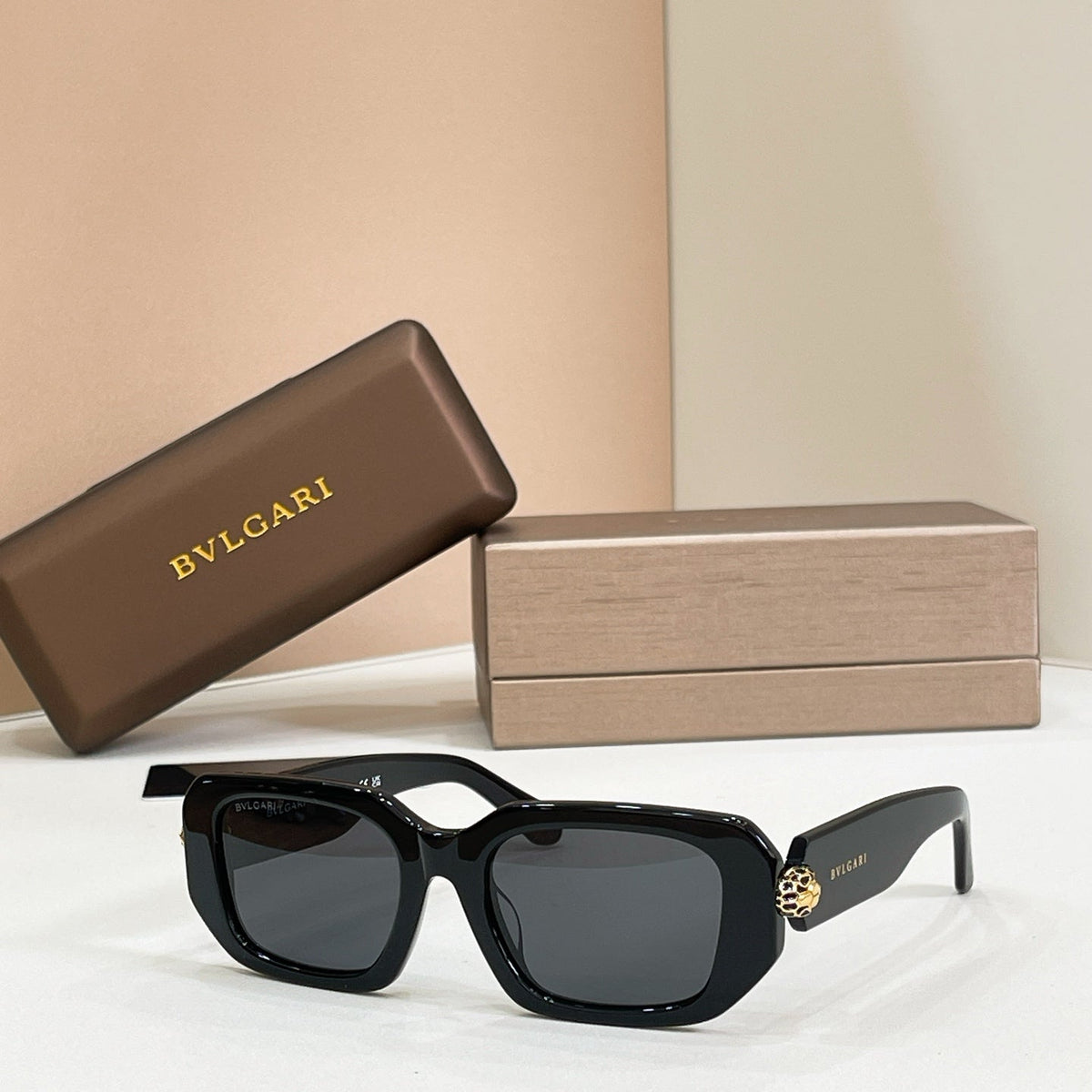 Bvlgari BV 40067I Sunglasses product image 3, provided for visual reference and product detail review