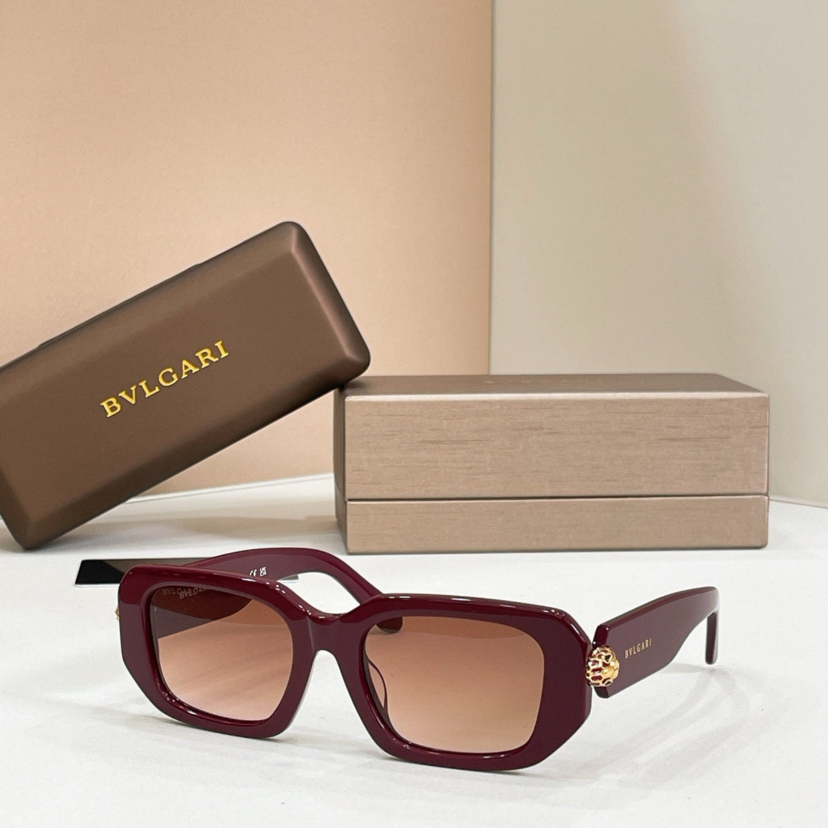 Bvlgari BV 40067I Sunglasses product image 4, provided for visual reference and product detail review
