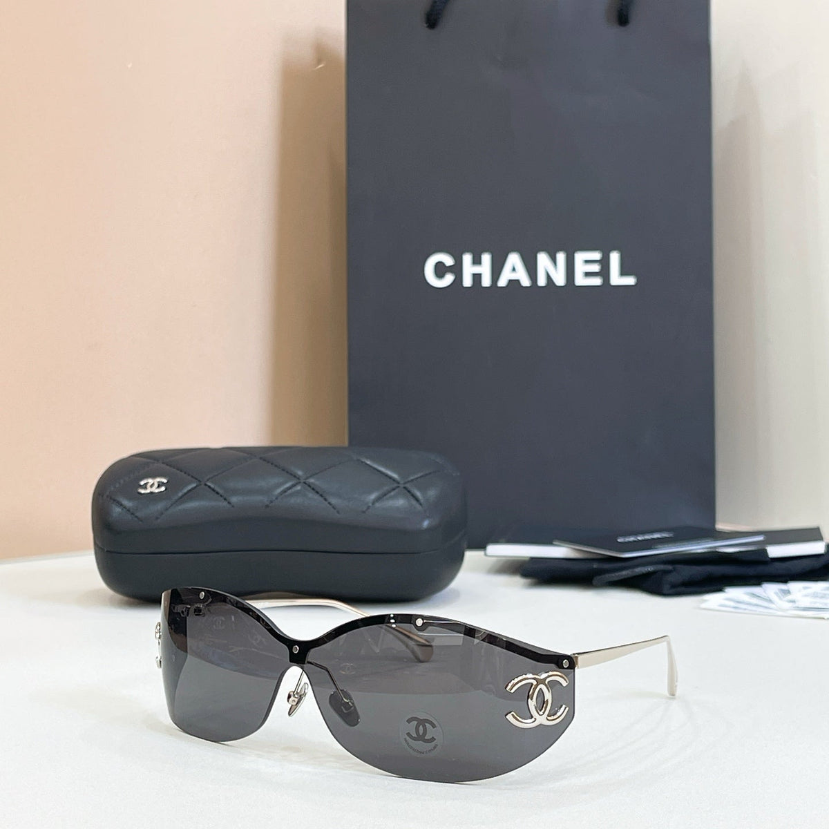 Chanel OCH9582 Sunglasses product image 4, provided for visual reference and product detail review