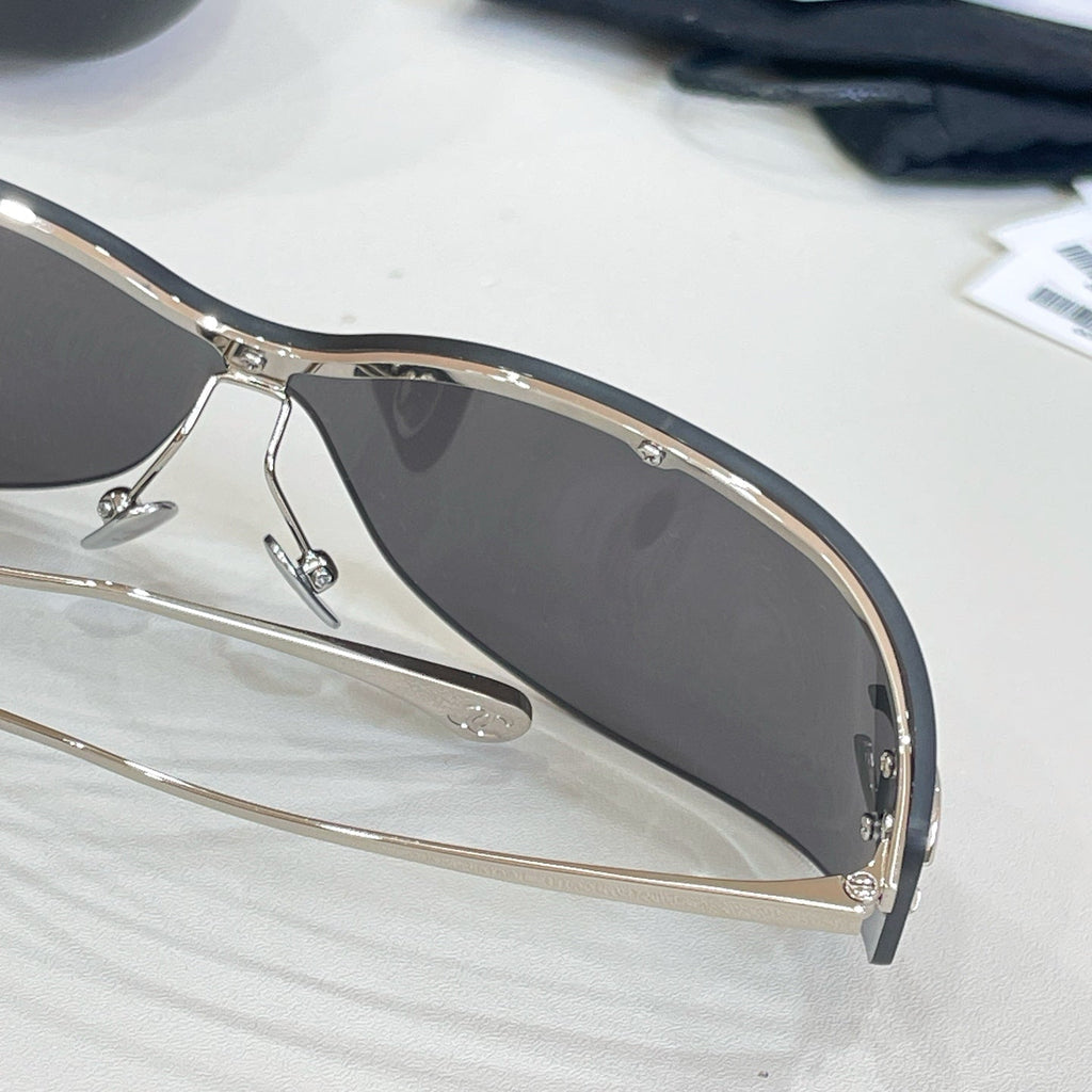 Chanel OCH9582 Sunglasses product image 15, provided for visual reference and product detail review