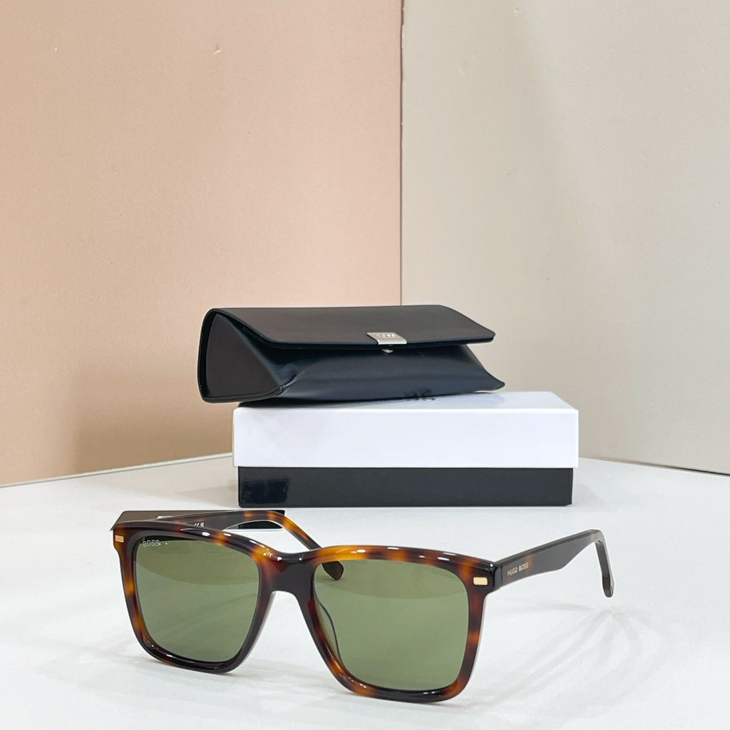 BOSS 1317 Sunglasses product image 1, provided for visual reference and product detail review