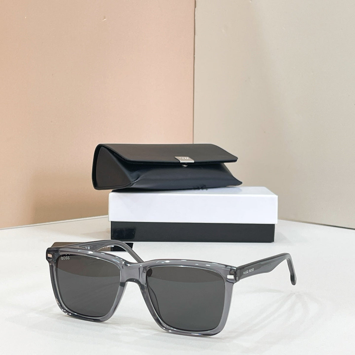 BOSS 1317 Sunglasses product image 6, provided for visual reference and product detail review