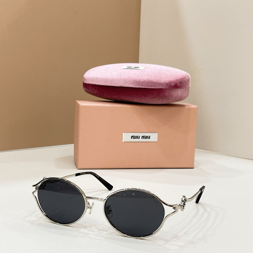 Miu Miu Smu73w Sunglasses product image 5, provided for visual reference and product detail review