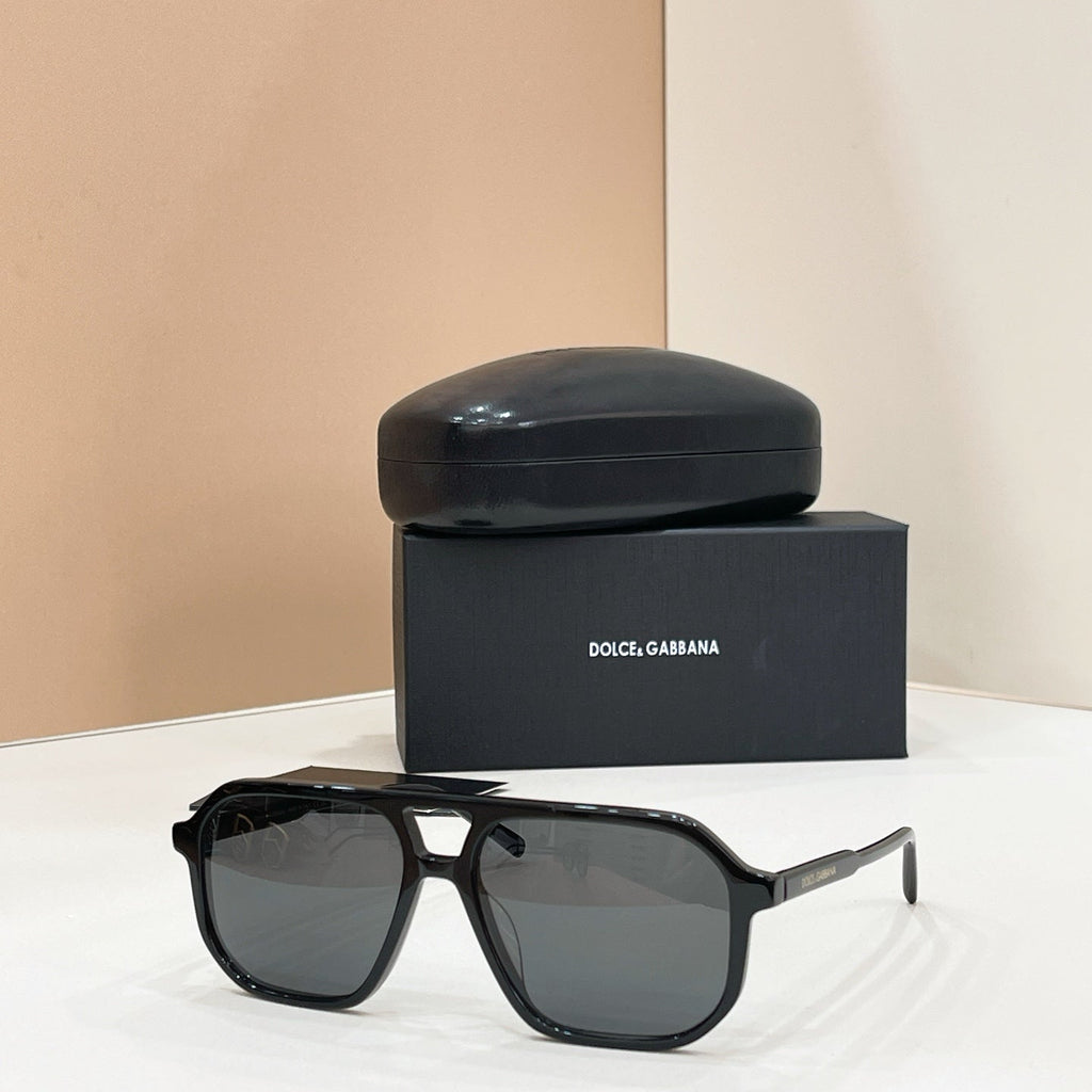 Dolce & Gabbana DG4541 Sunglasses product image 4, provided for visual reference and product detail review