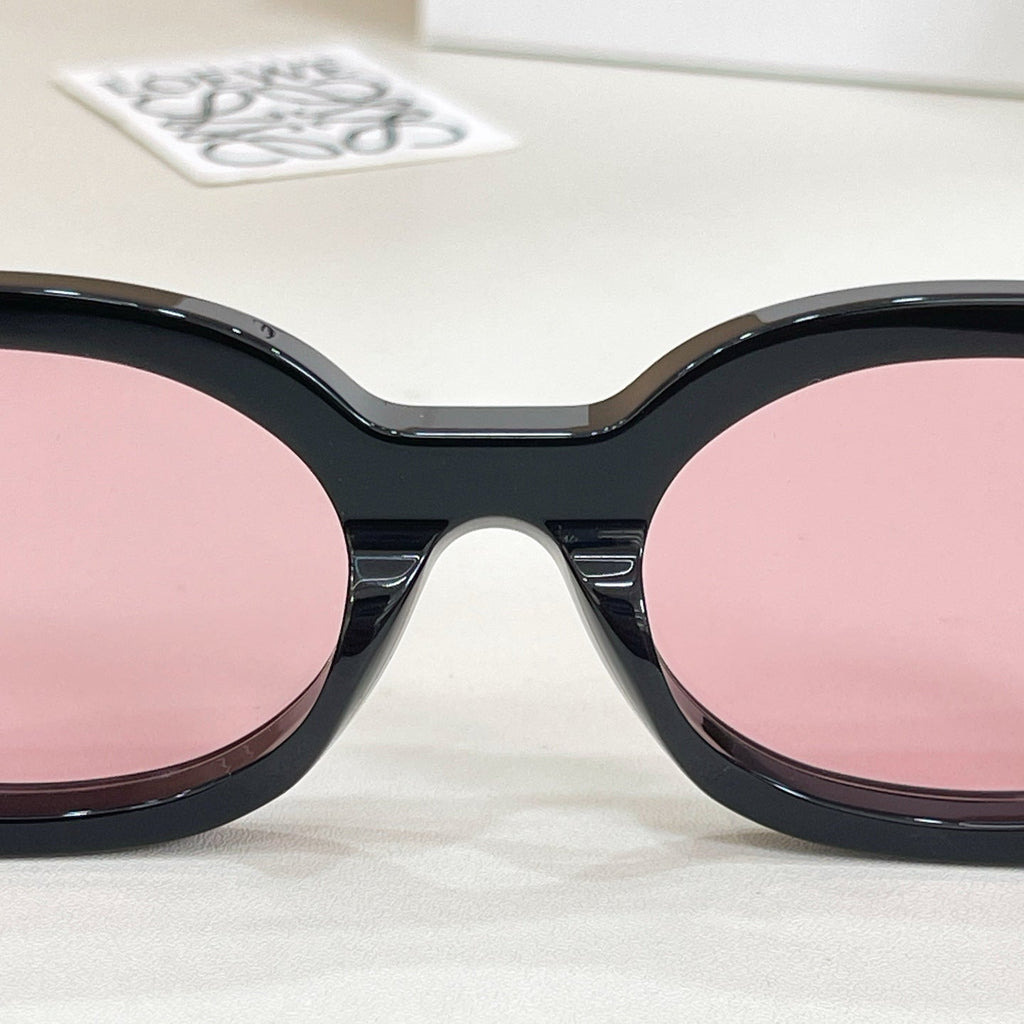 Loewe LW521U Sunglasses product image 5, provided for visual reference and product detail review