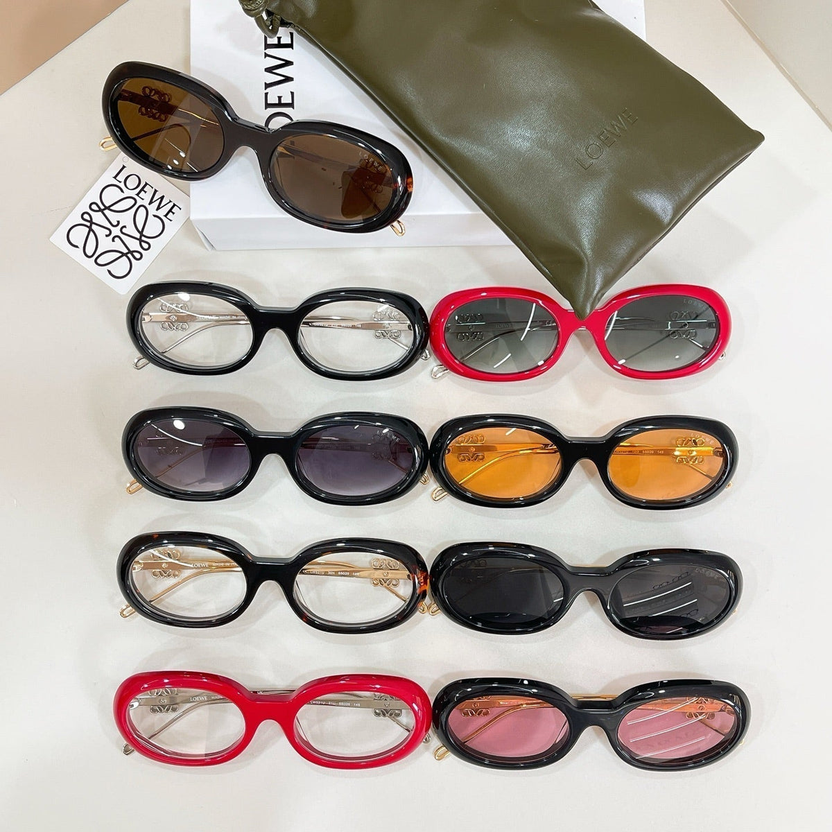 Loewe LW521U Sunglasses product image 8, provided for visual reference and product detail review