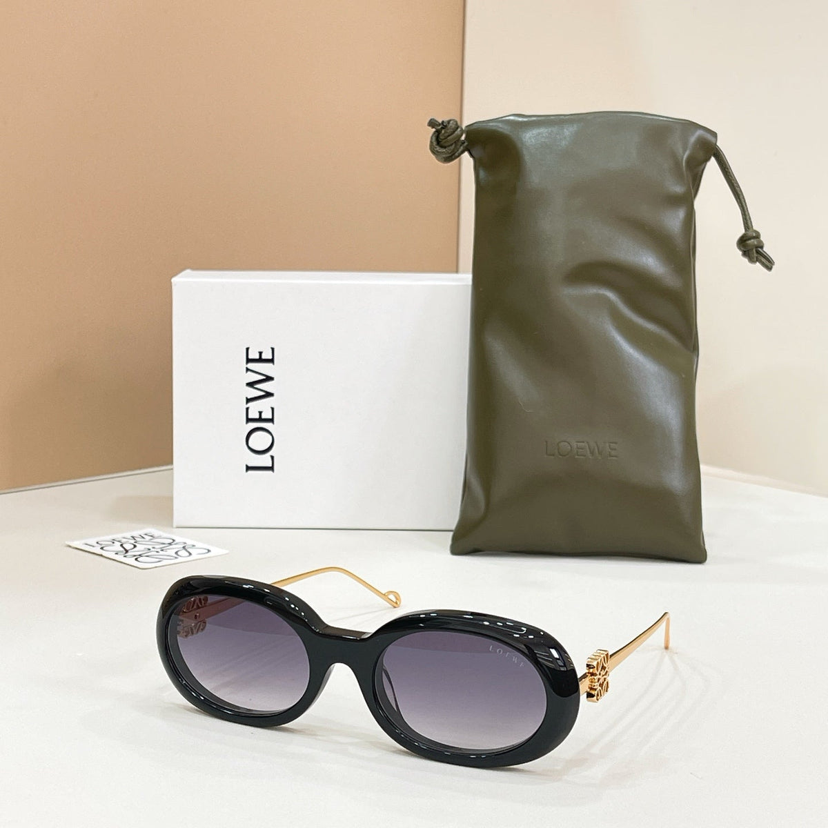 Loewe LW521U Sunglasses product image 14, provided for visual reference and product detail review