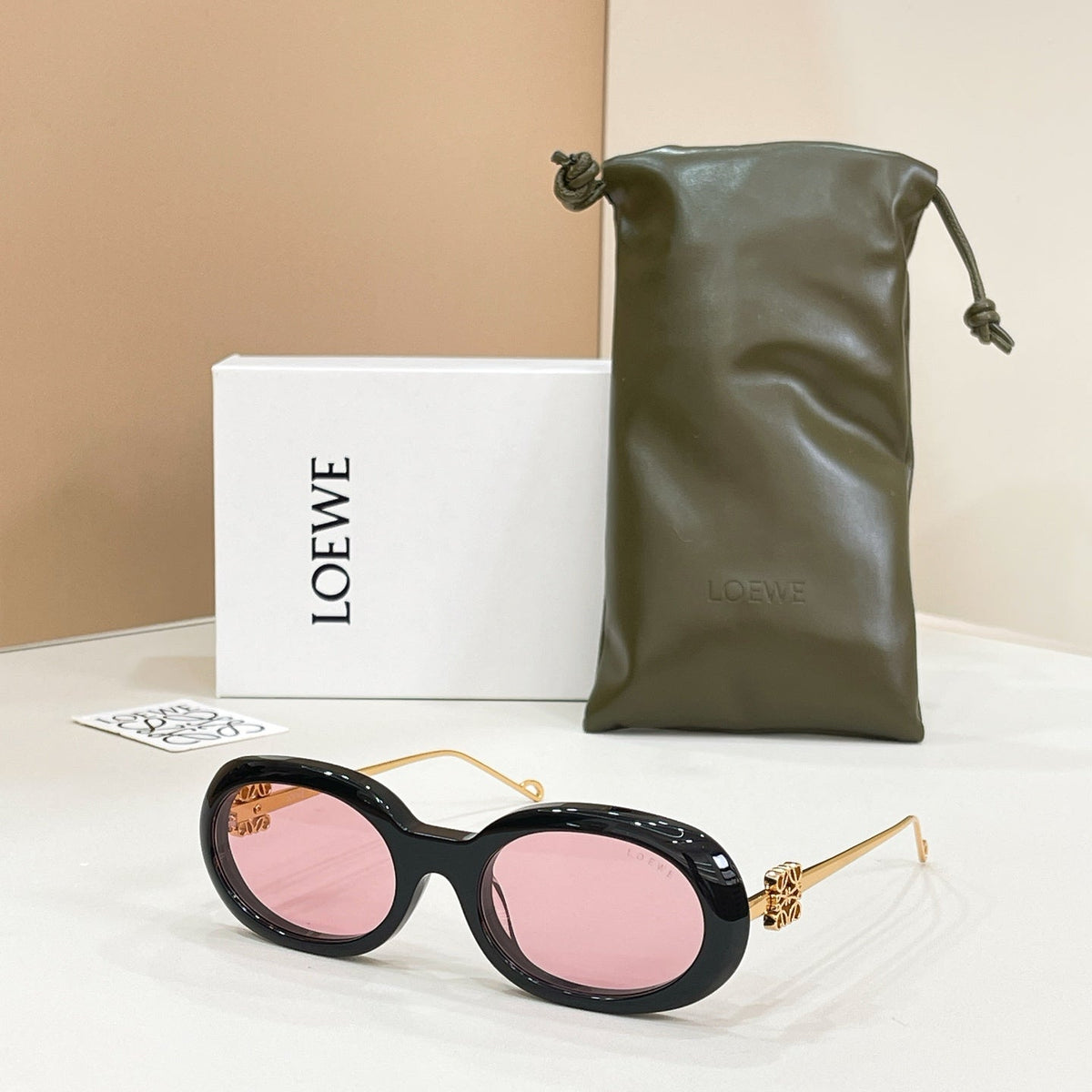 Loewe LW521U Sunglasses product image 15, provided for visual reference and product detail review