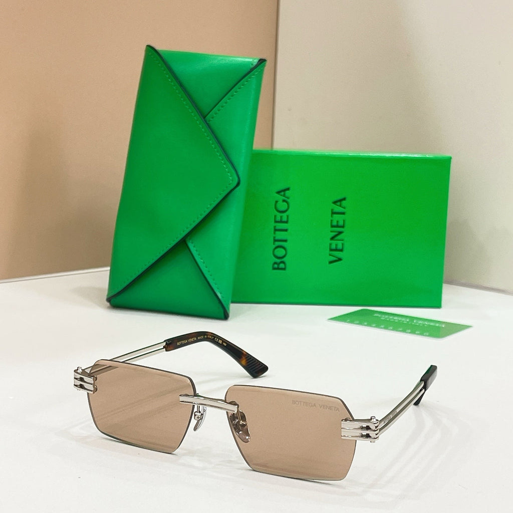 Bottega Veneta BV2347S Sunglasses product image 6, provided for visual reference and product detail review