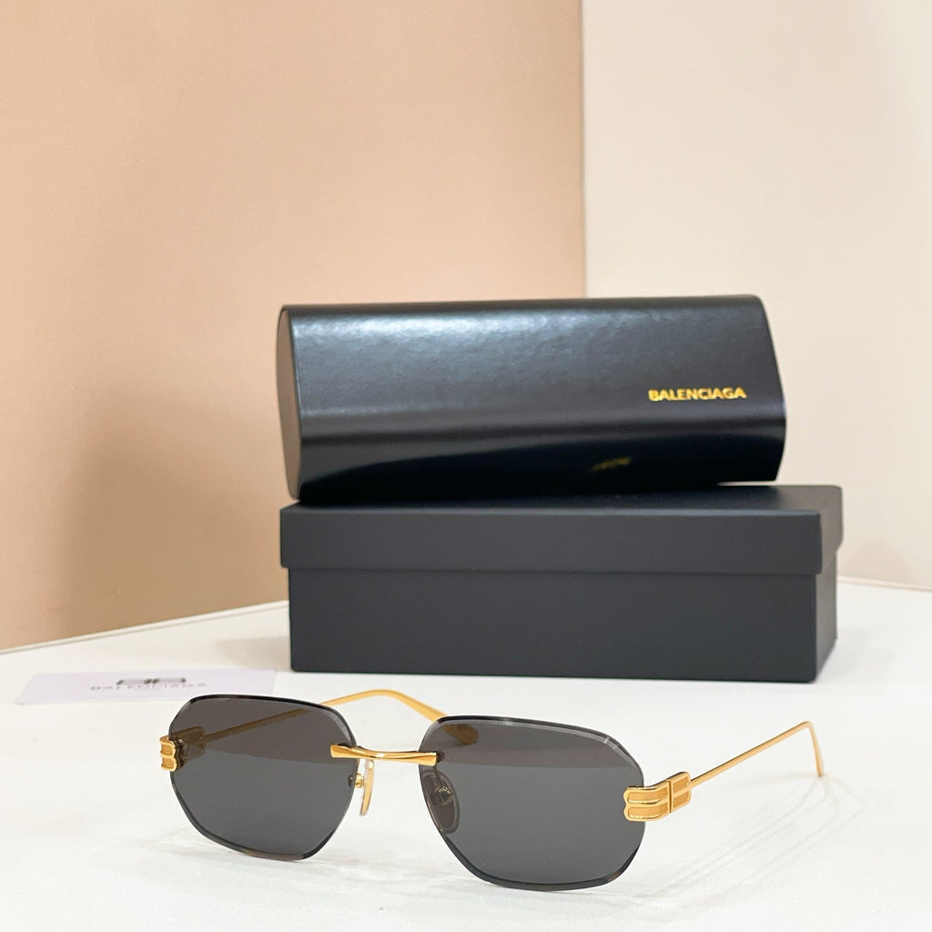 Balenciaga BB0813S Sunglasses product image 4, provided for visual reference and product detail review