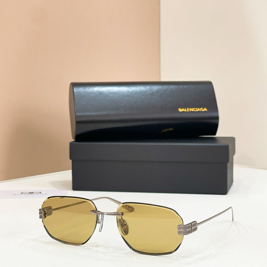 Balenciaga BB0813S Sunglasses product image 6, provided for visual reference and product detail review