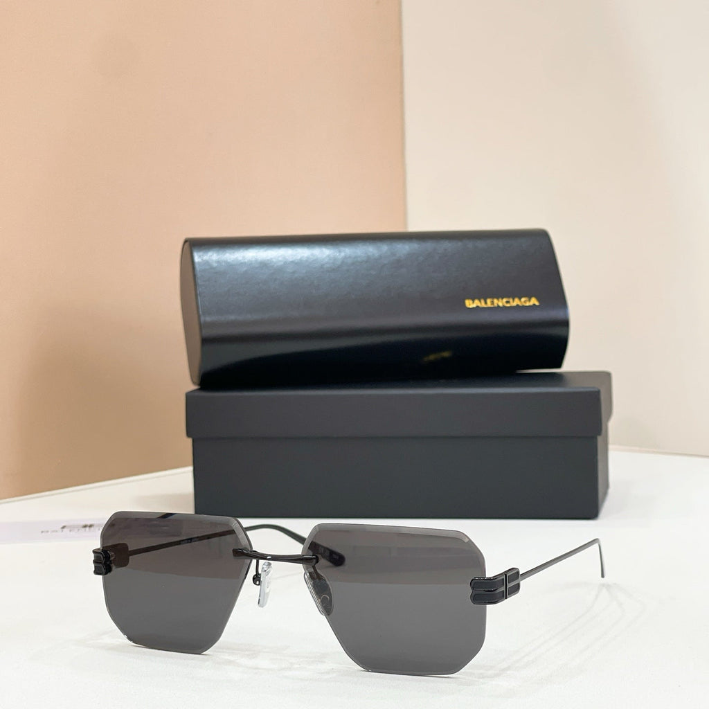 Balenciaga BB0810S Sunglasses product image 5, provided for visual reference and product detail review