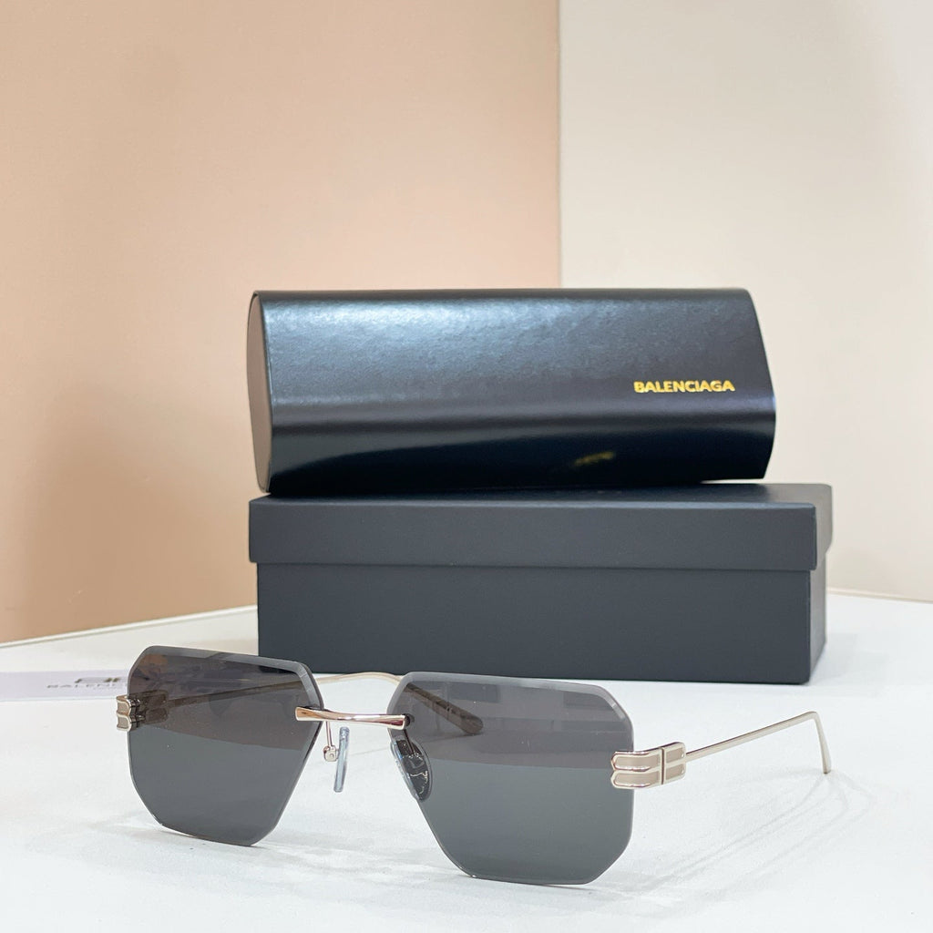Balenciaga BB0810S Sunglasses product image 8, provided for visual reference and product detail review