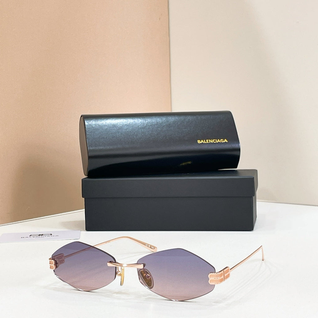 Balenciaga BB0811S Sunglasses product image 2, provided for visual reference and product detail review