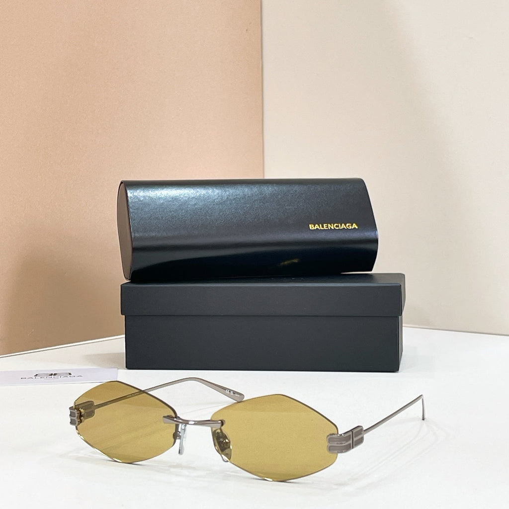 Balenciaga BB0811S Sunglasses product image 6, provided for visual reference and product detail review