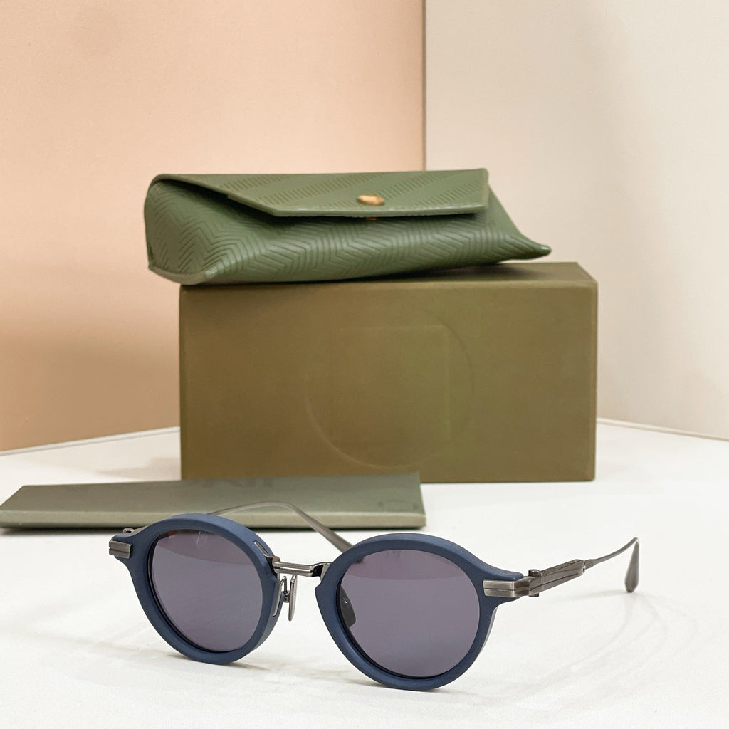 AKONI AKX-415C Sunglasses product image 1, provided for visual reference and product detail review