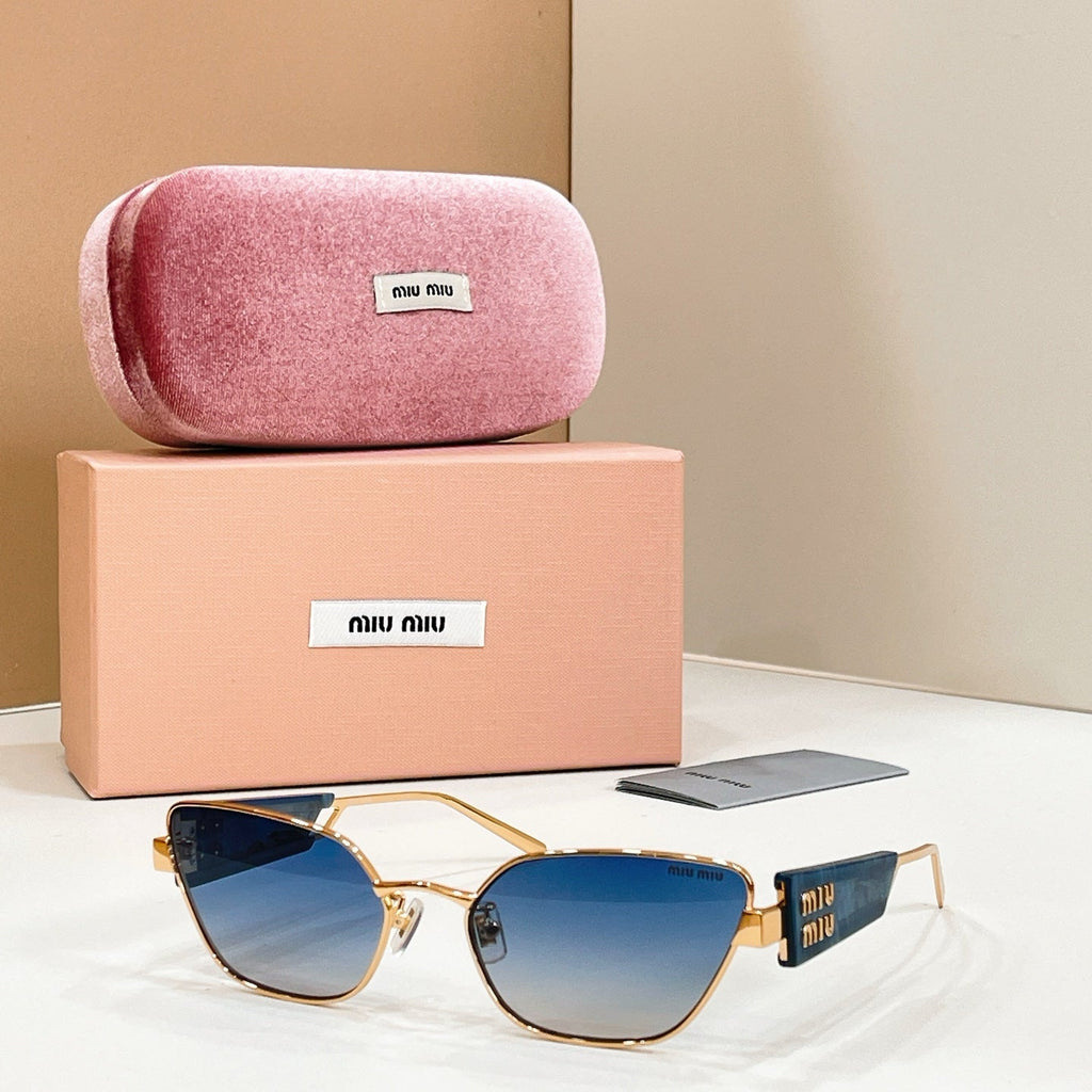 Miu Miu SMU 65WS Sunglasses product image 4, provided for visual reference and product detail review