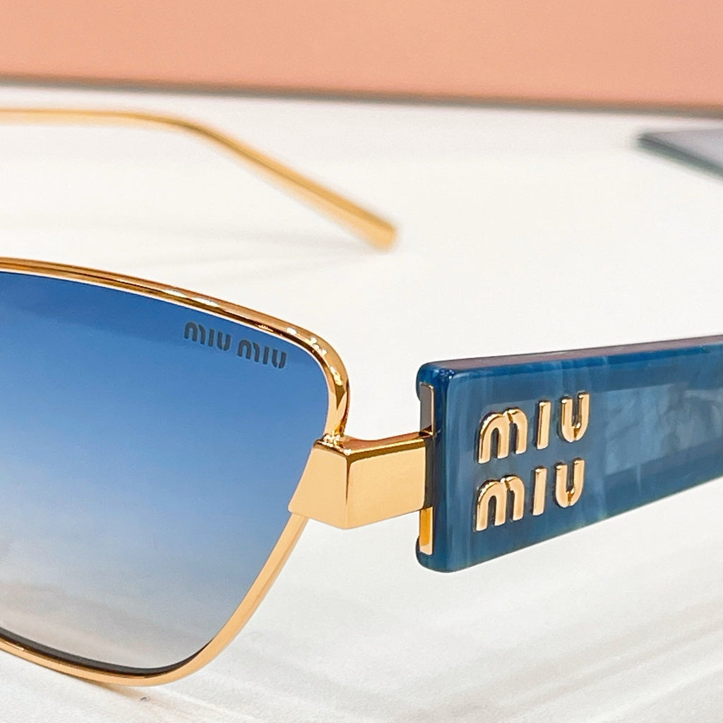 Miu Miu SMU 65WS Sunglasses product image 7, provided for visual reference and product detail review