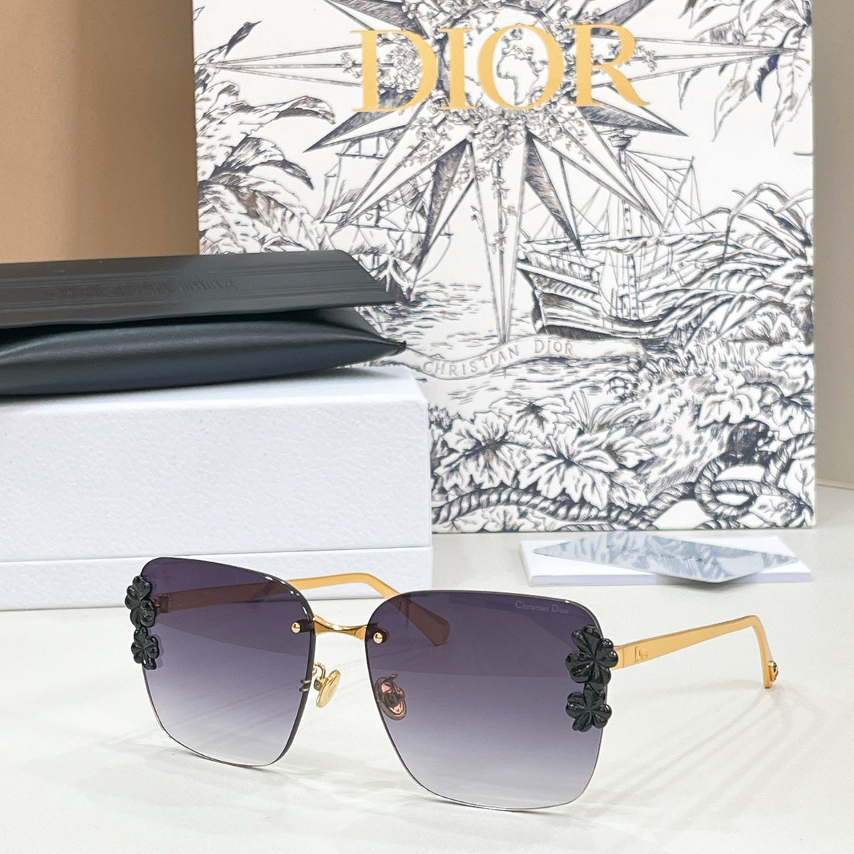 Dior Clover S2U Sunglasses product image 3, provided for visual reference and product detail review