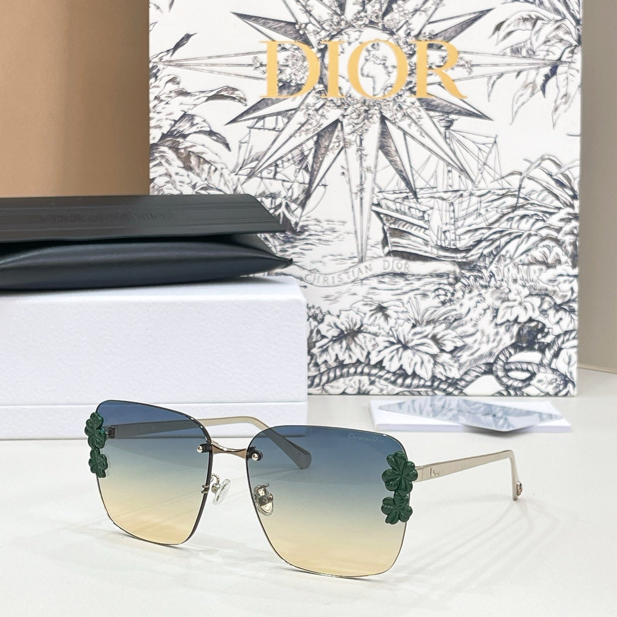 Dior Clover S2U Sunglasses product image 4, provided for visual reference and product detail review